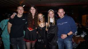 Foto 027.jpg aus dem Album Bootsparty am 28.10.2023 vergrößern